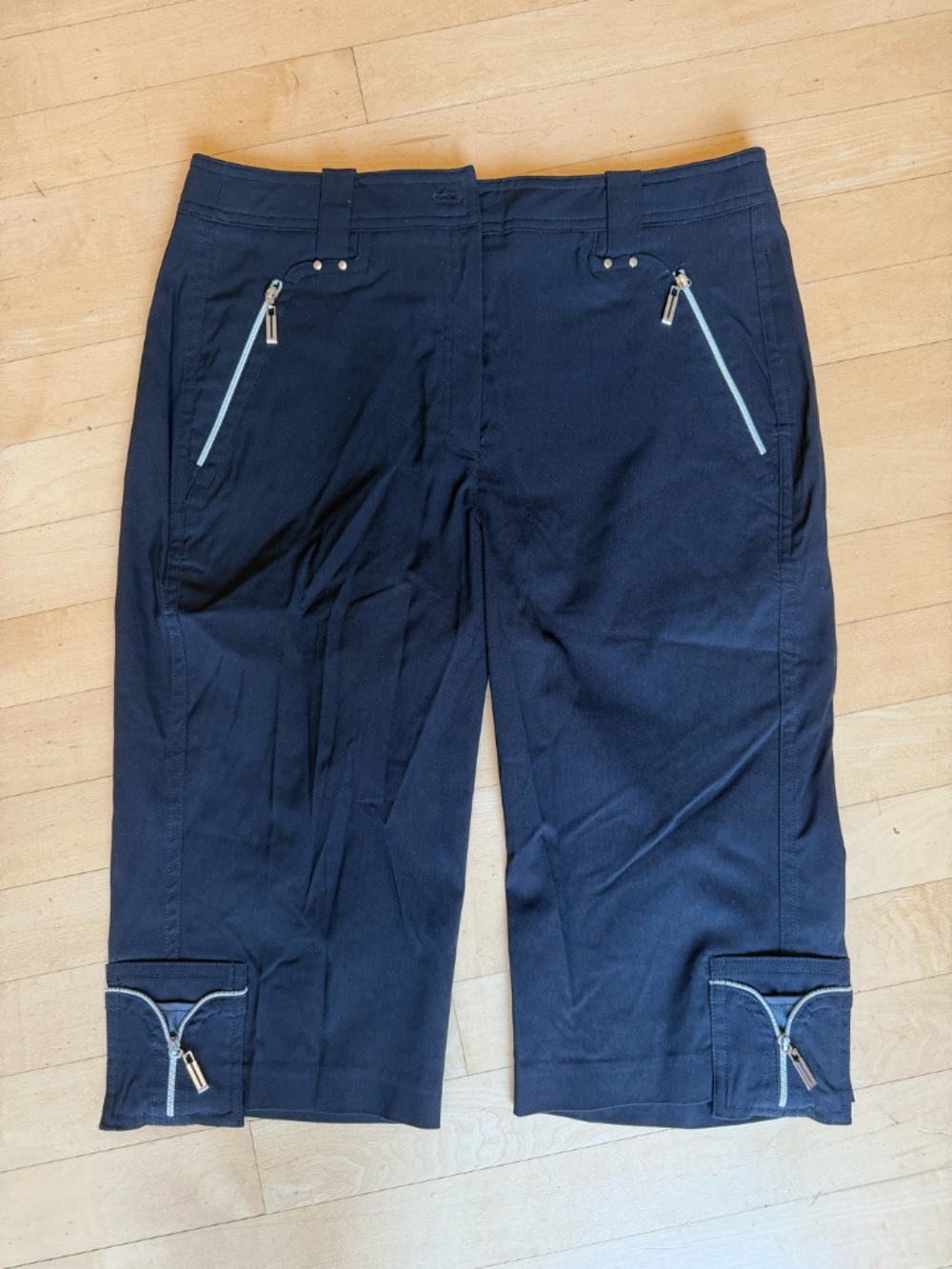 Jamie Sadock Black zipper detail shorts, 6, CB2801 - Picture 2 of 3
